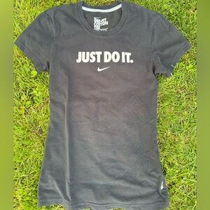 women’s Just do it tee nike